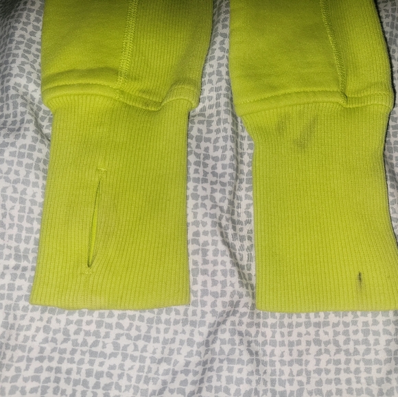 Lulu Scuba Sweater - Picture 7 of 7